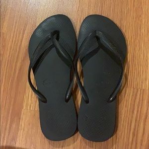 Black Havaianas Flip Flops